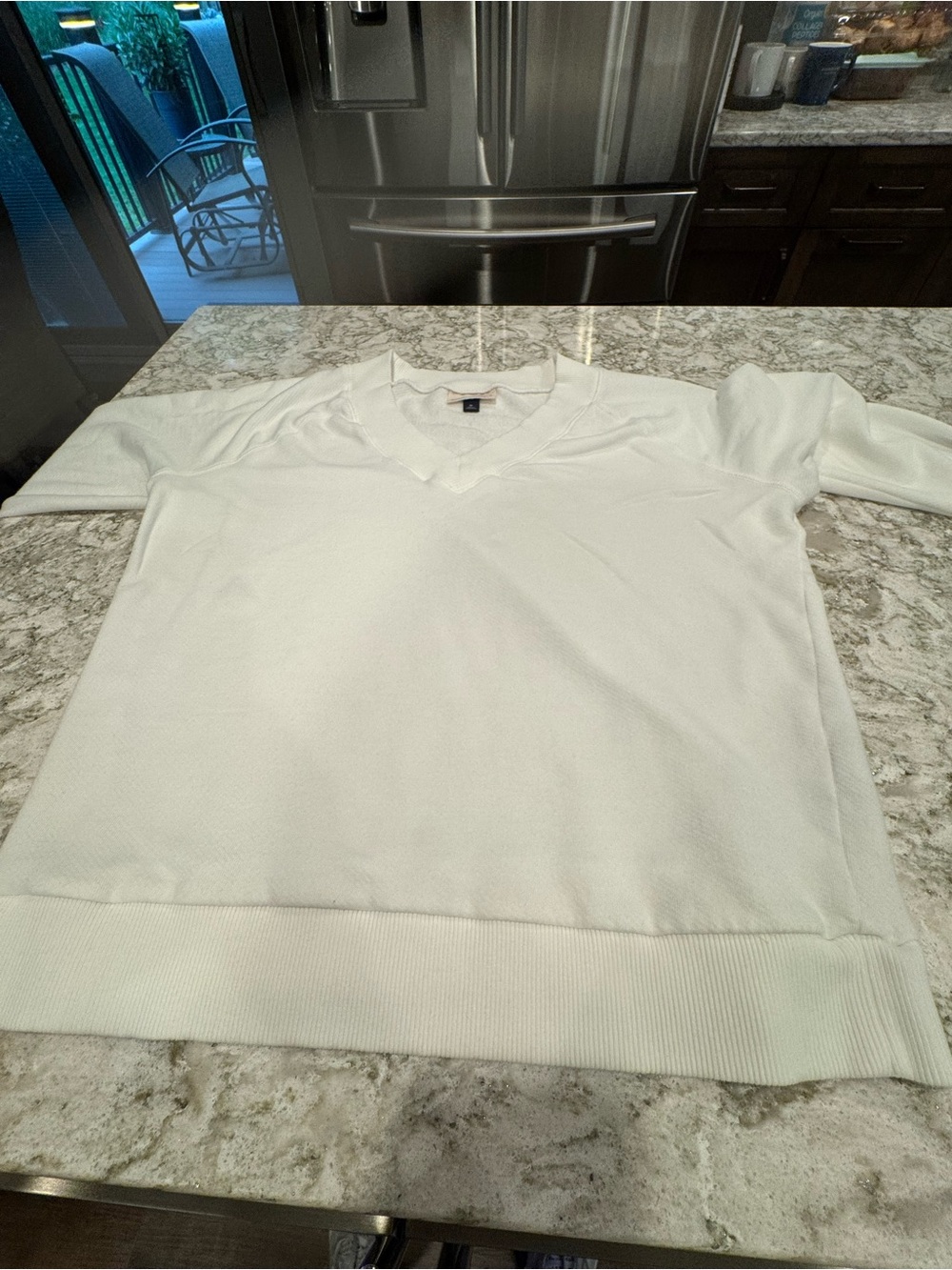 Universal Thread Cream V-Neck Sweater Top and shorts - Picture 4 of 6